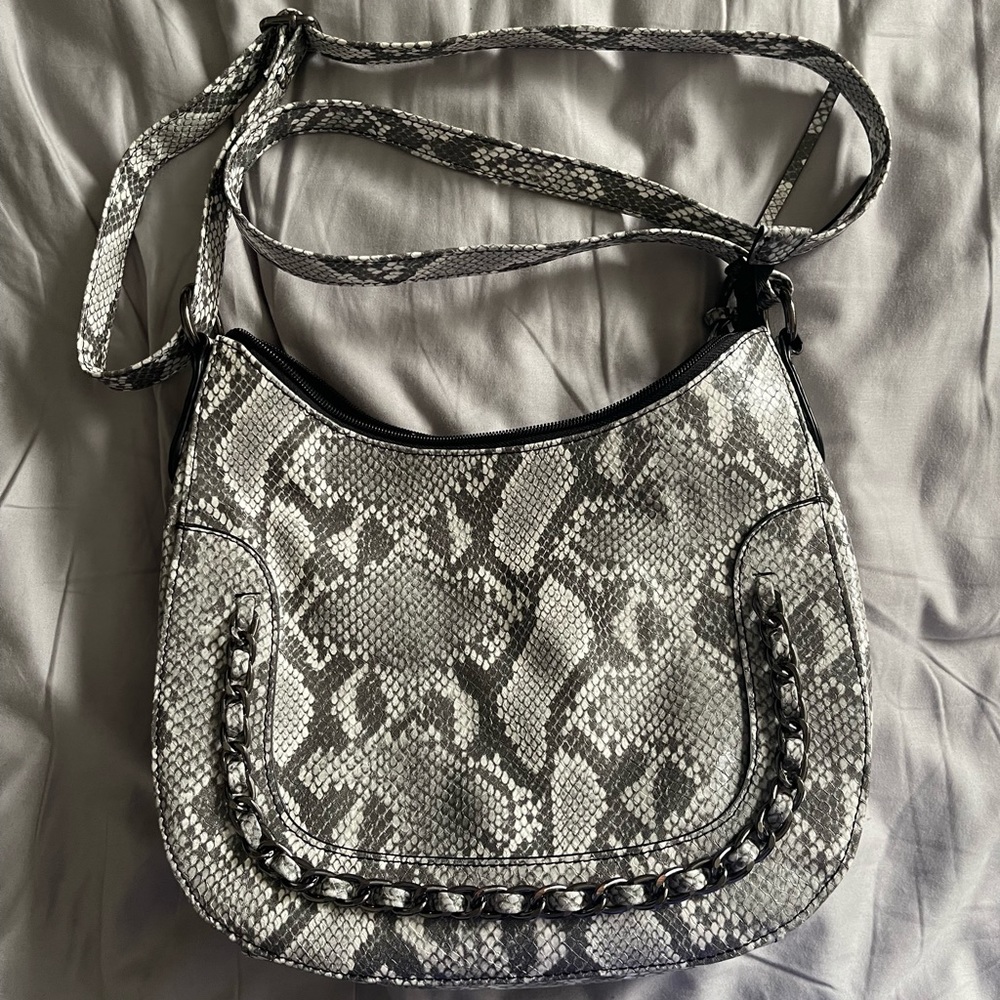 Jessica simpson snakeskin crossbody purse